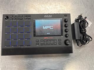 AKAI ｜ MPC LIVE AKAI PROFESSIONAL MPC LIVE II MUSIC STANDALONE PRODUCTION STATION